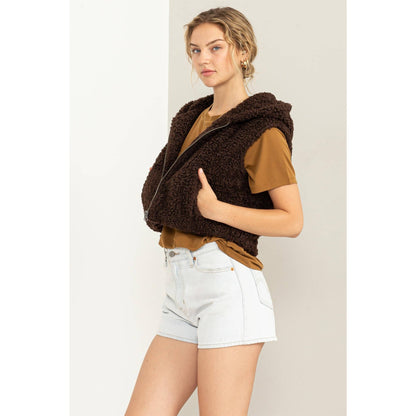 COMFORT CUTIE FLUFFY FULL ZIP CROPPED HOODED VEST