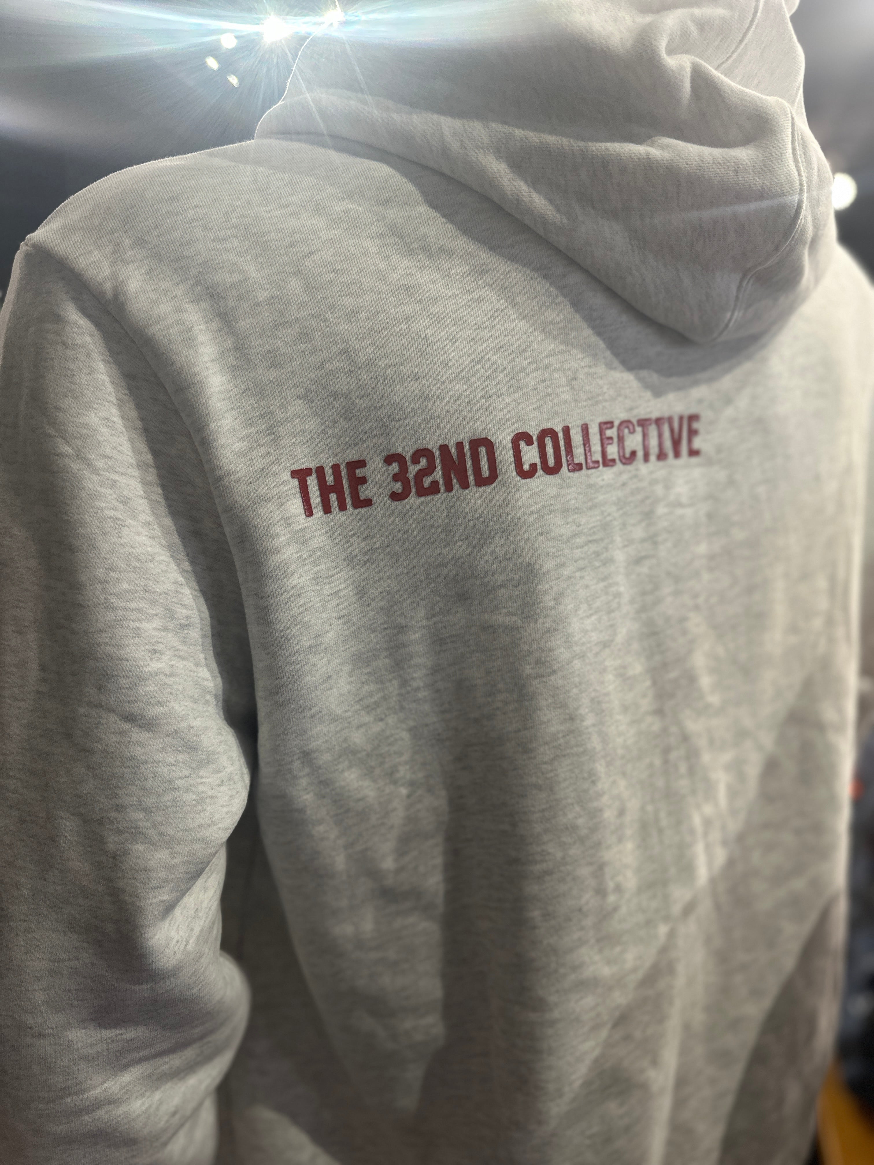 32 CO Essential Sweatshirt